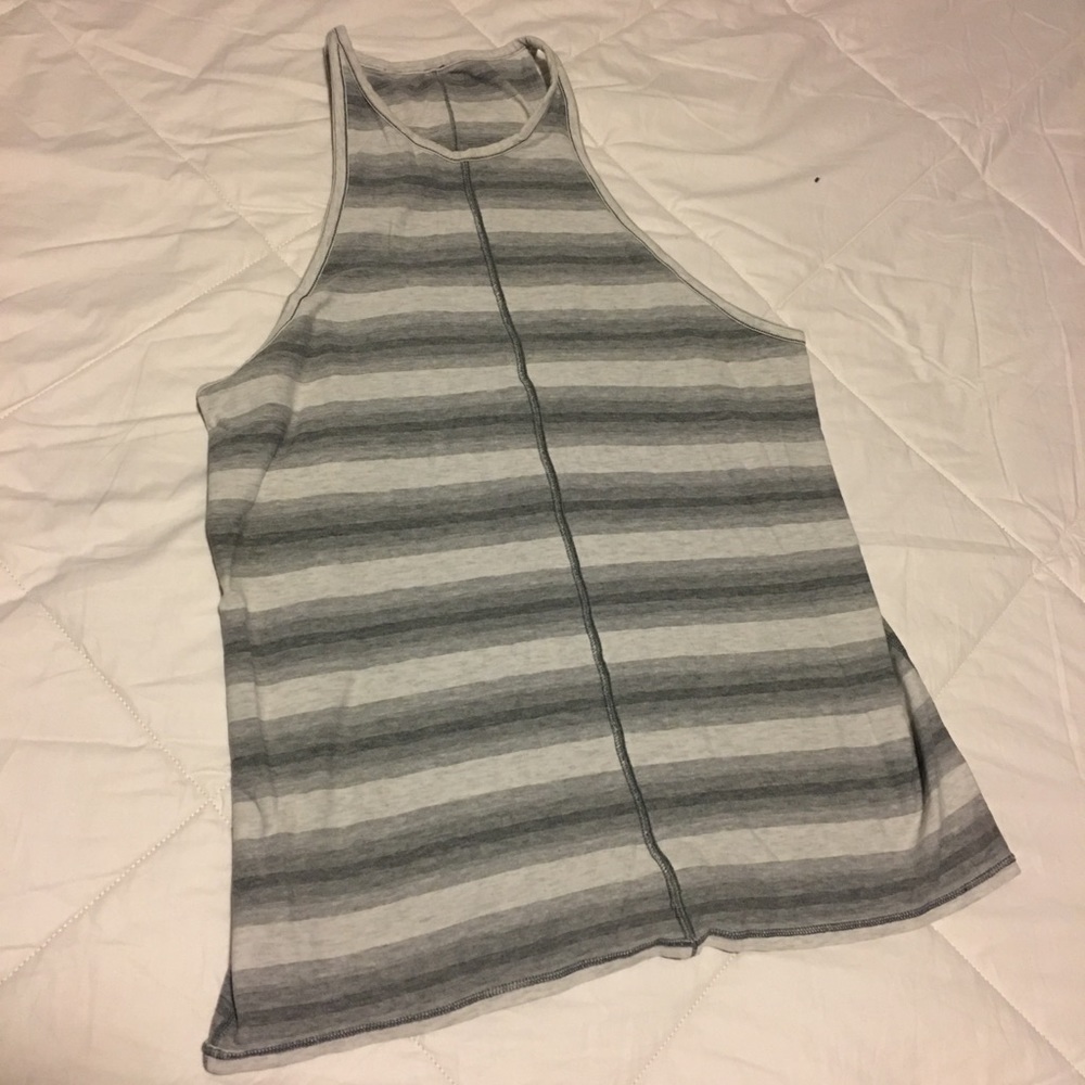 Lululemon Hi Neck tank top - S